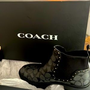 Coach boots, black signature